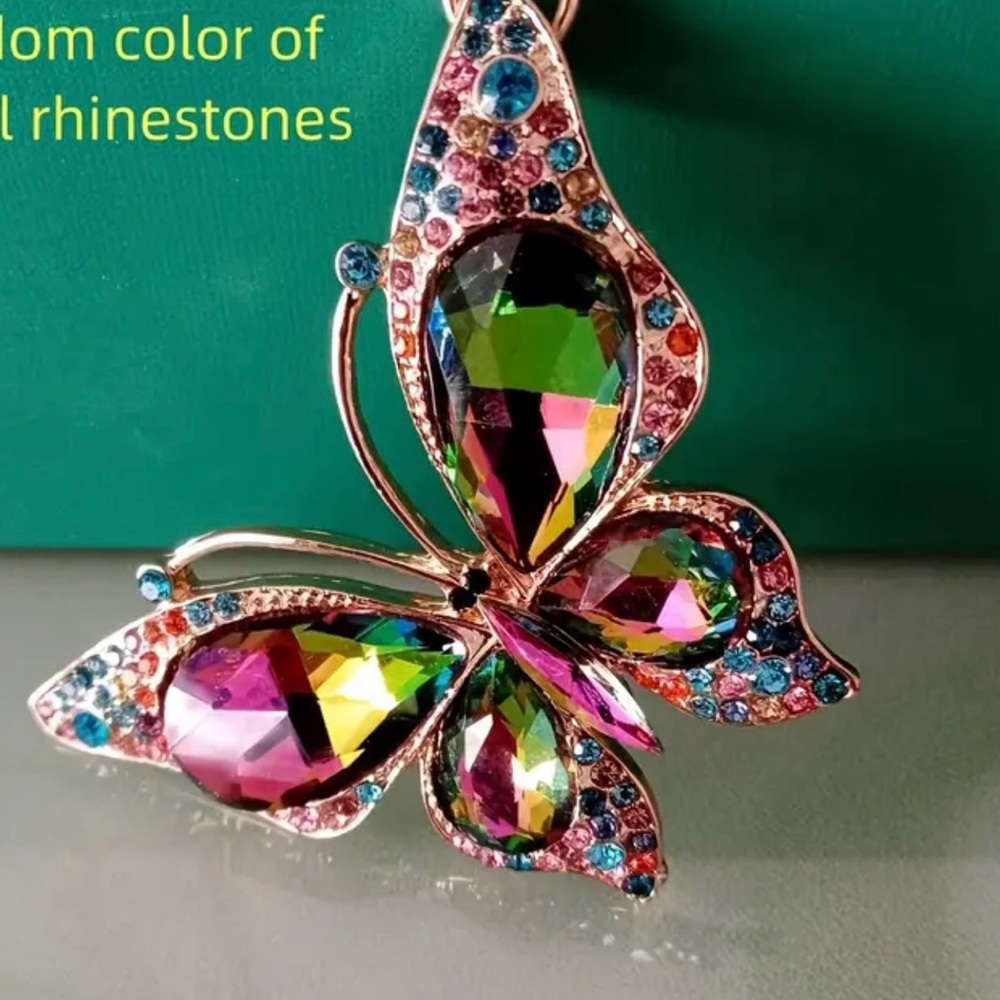 NWT Elegant Multicolor Butterfly Purse Charm
